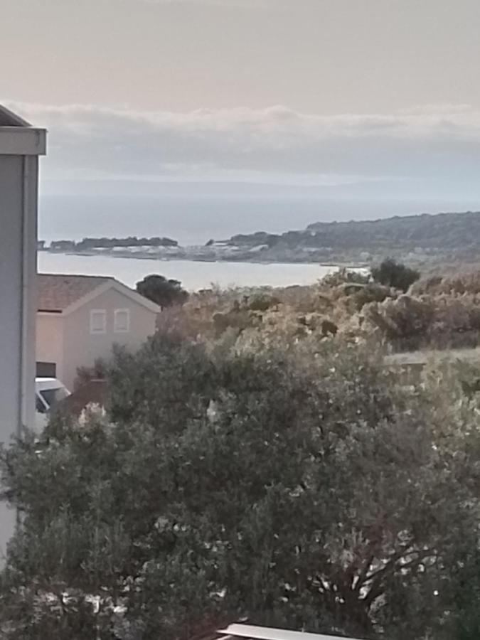 Villa Biba Novalja Buitenkant foto